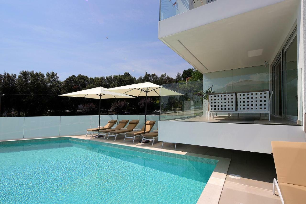 New Apartment With Swimming Pool Near The Beach Ičići Dış mekan fotoğraf