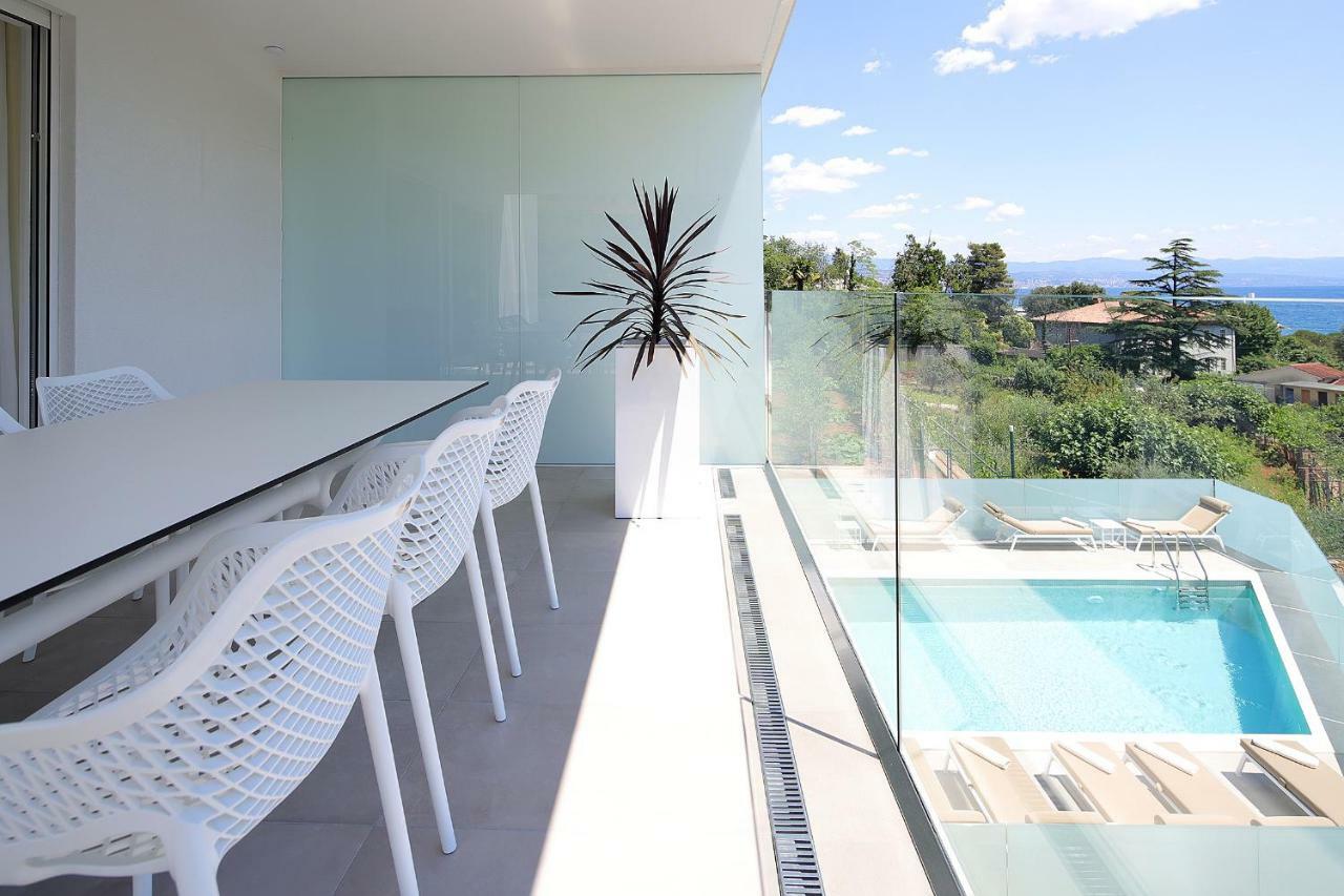 New Apartment With Swimming Pool Near The Beach Ičići Dış mekan fotoğraf