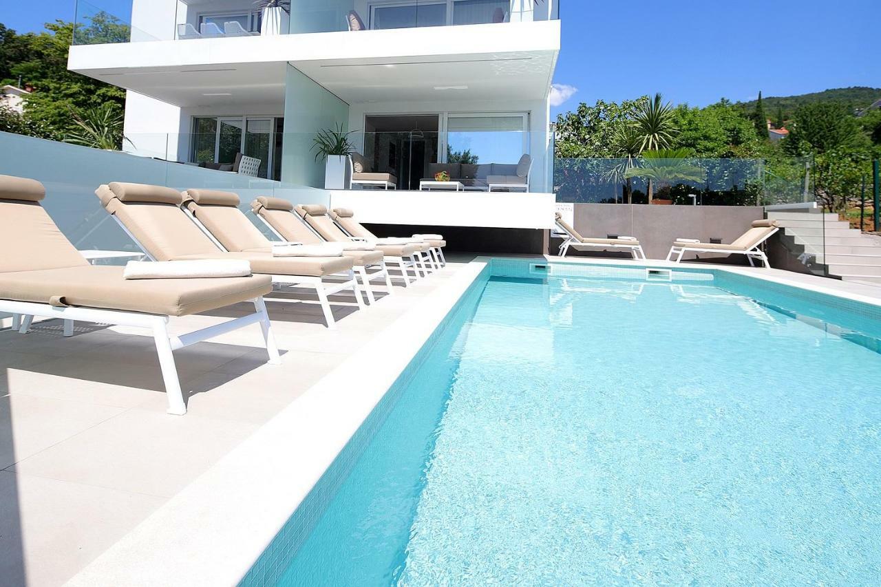 New Apartment With Swimming Pool Near The Beach Ičići Dış mekan fotoğraf