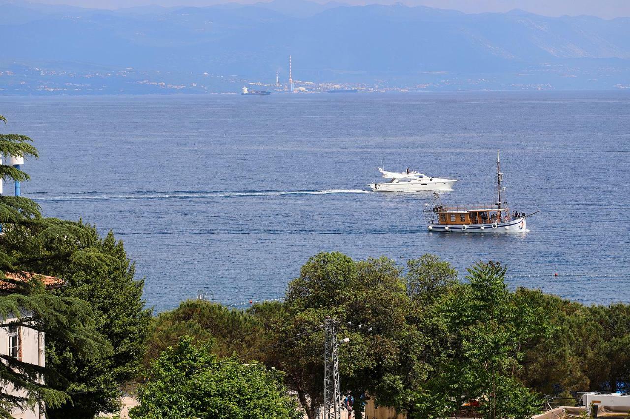 New Apartment With Swimming Pool Near The Beach Ičići Dış mekan fotoğraf
