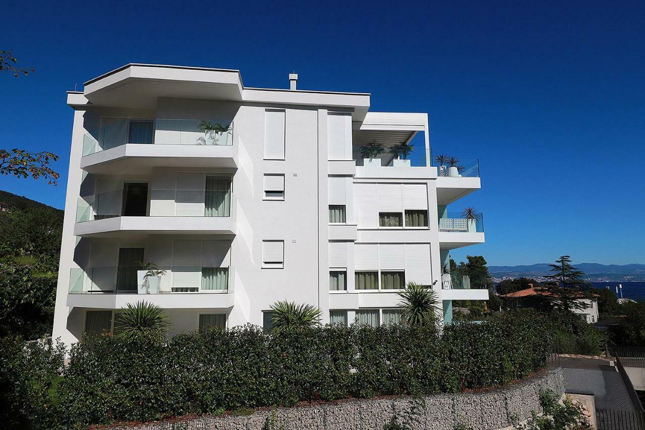 New Apartment With Swimming Pool Near The Beach Ičići Dış mekan fotoğraf
