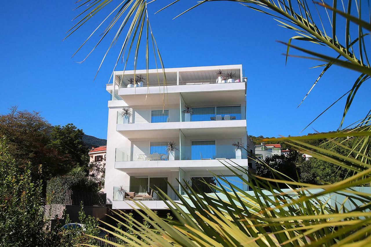 New Apartment With Swimming Pool Near The Beach Ičići Dış mekan fotoğraf