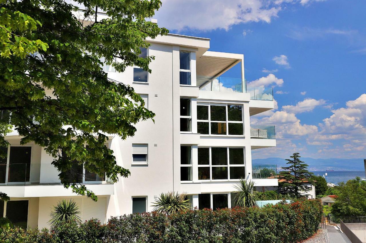 New Apartment With Swimming Pool Near The Beach Ičići Dış mekan fotoğraf