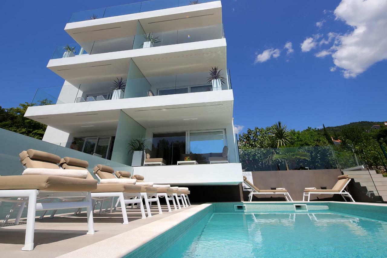 New Apartment With Swimming Pool Near The Beach Ičići Dış mekan fotoğraf
